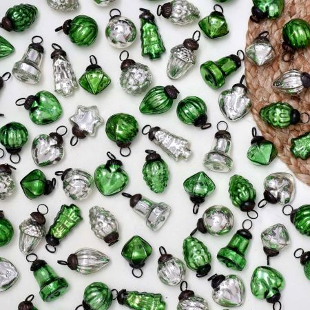 25 Pieces Modern Green and Silver Coloured Christmas Ornament